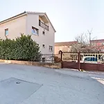 Cosy Holiday Home In Zadar With Garden