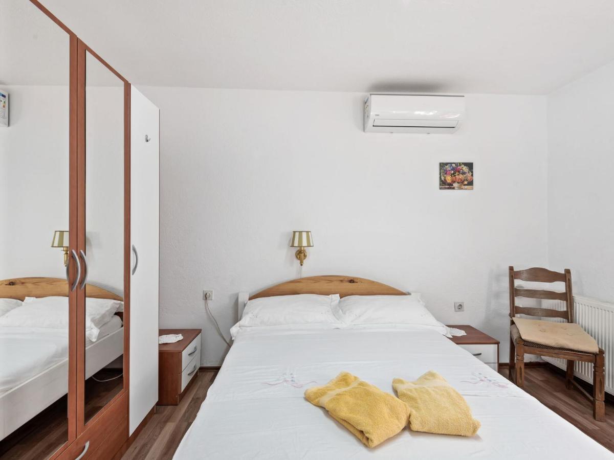 Cosy Holiday In With Garden Ferienhaus
